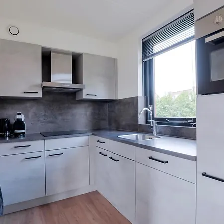 6 - Persoons Lakeside 25 Ewijk