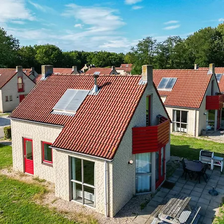 6 - Persoons Lakeside 25 *