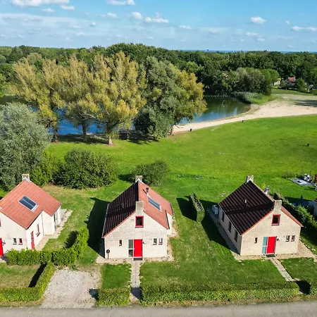 Holiday home 6 - Persoons Lakeside 25 *