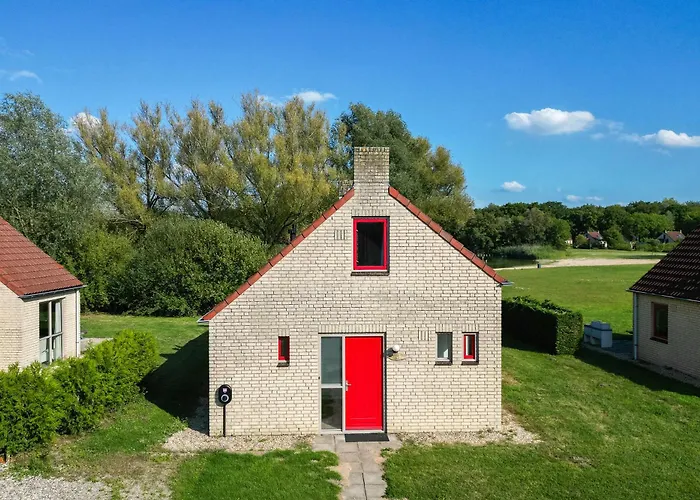 Holiday home 6 - Persoons Lakeside 25 Ewijk