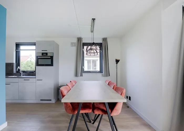 6 - Persoons Lakeside 25 * Ewijk