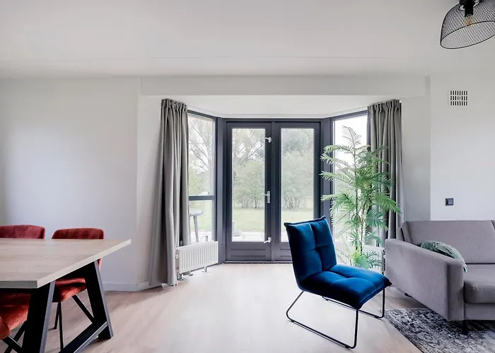 6 - Persoons Lakeside 25 Holiday home