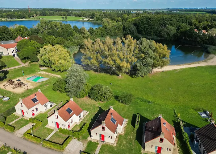 6 - Persoons Lakeside 25 Feriehus Ewijk