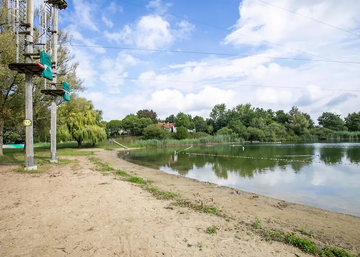 6 - Persoons Lakeside 25 * Ewijk