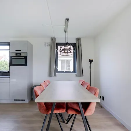 6 - Persoons Lakeside 25 * Ewijk