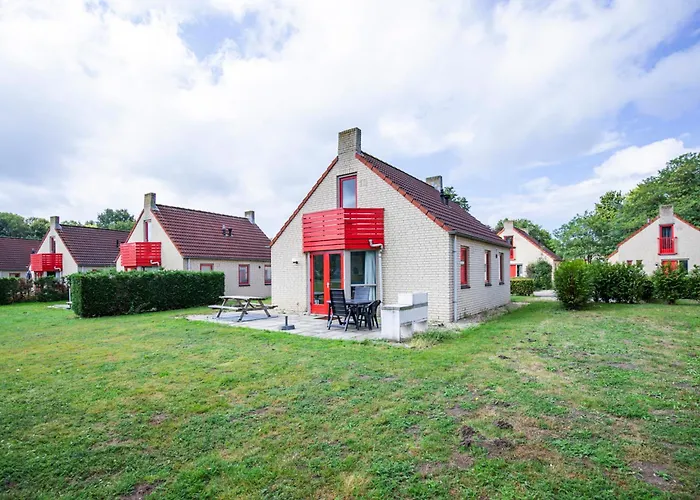 6 - Persoons Lakeside 25